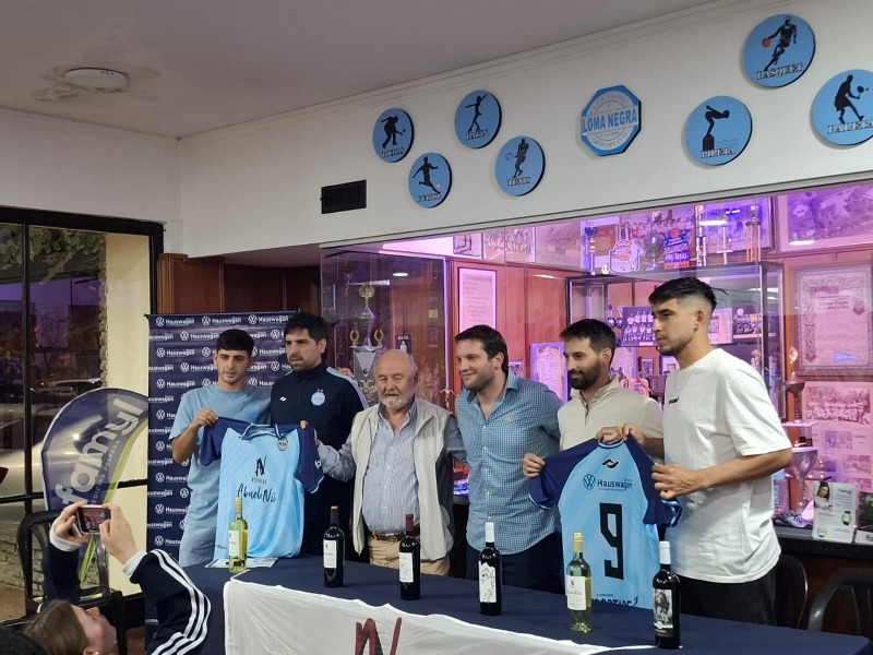 Loma Negra present su nueva pilcha